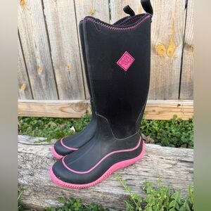 Women's Hale Original Waterproof Muck Boots Black and Pink size 8